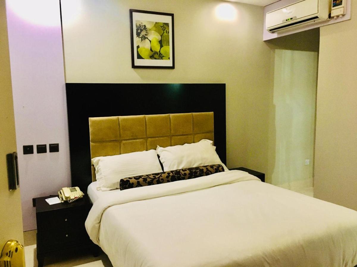 BW Starfire Hotel Ikeja Ngoại thất bức ảnh