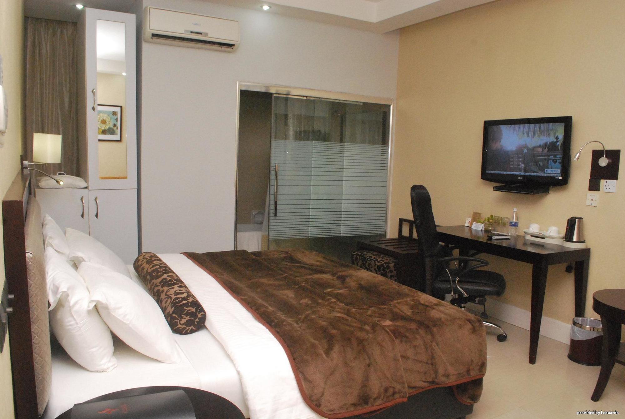 BW Starfire Hotel Ikeja Ngoại thất bức ảnh