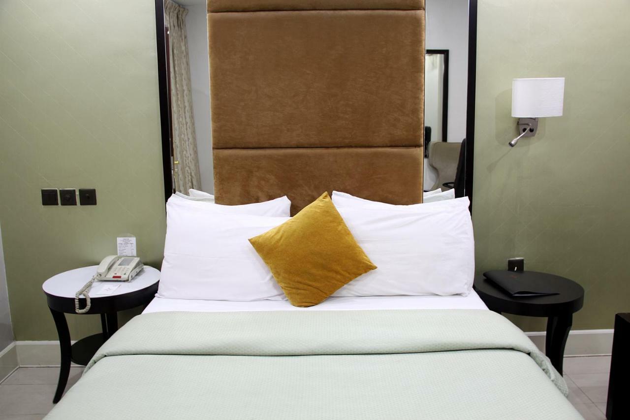 BW Starfire Hotel Ikeja Ngoại thất bức ảnh