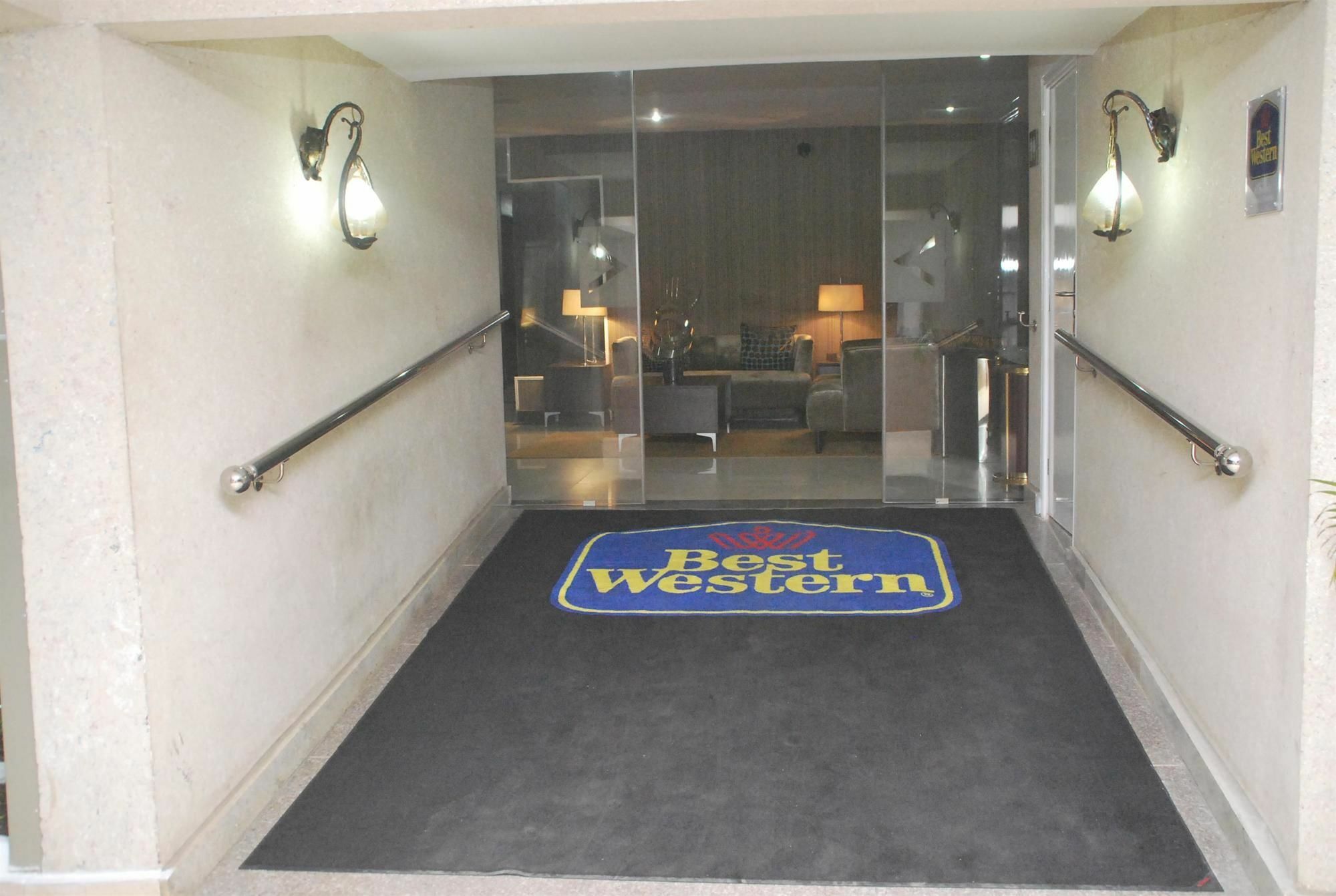BW Starfire Hotel Ikeja Ngoại thất bức ảnh